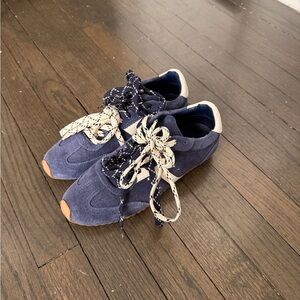Larroude Stella Sneaker